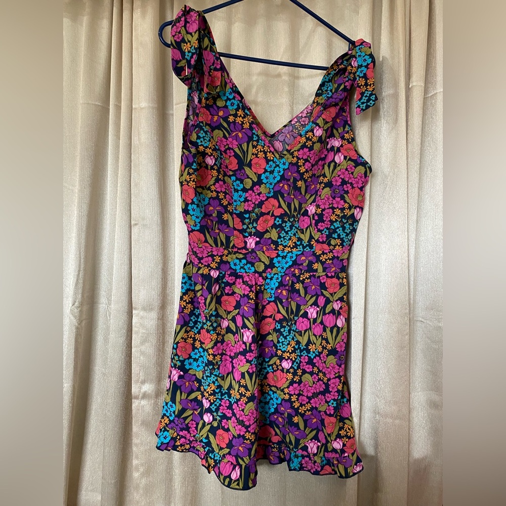 Floral Tie-Strap Romper | Size M | Boho Summer